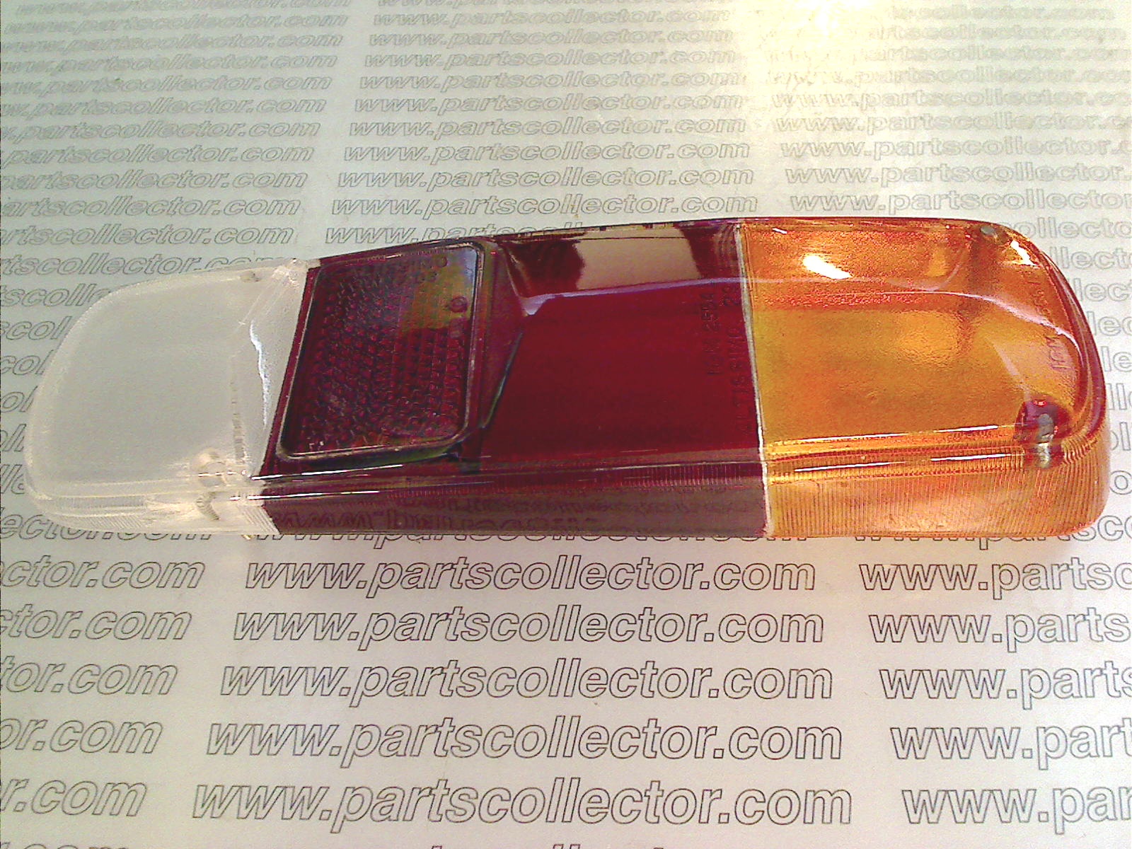 TAIL LIGHT LENS